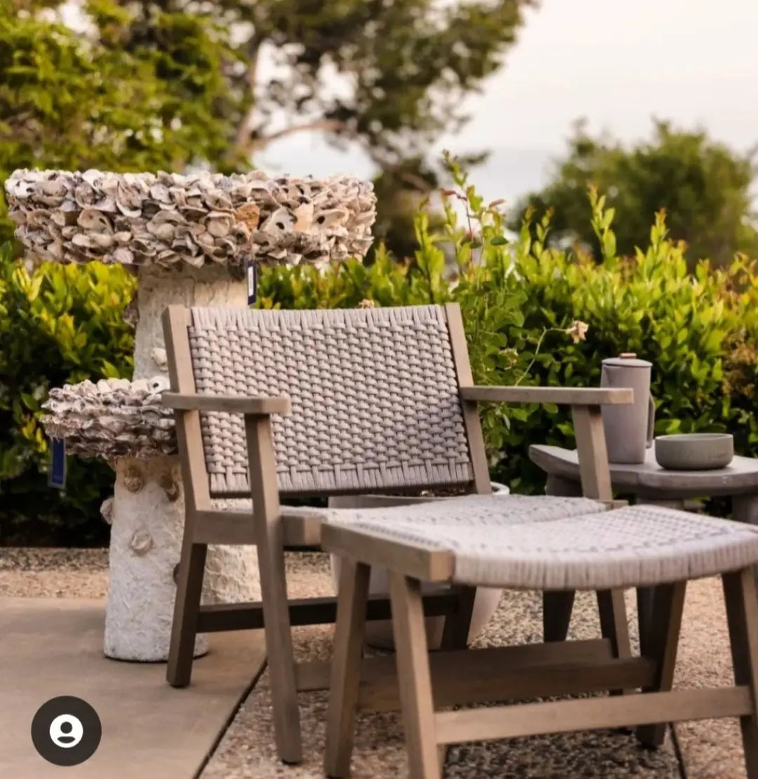 5 Must-Have Pieces of Outdoor Furniture for Every Season