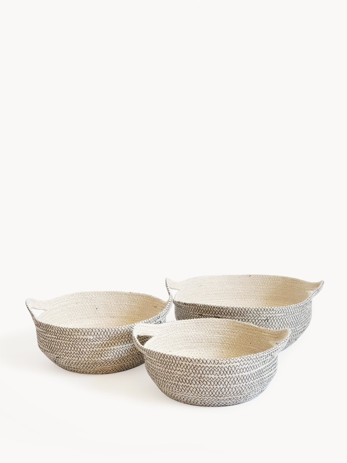 Amari Fruit Bowl - Black KORISSA