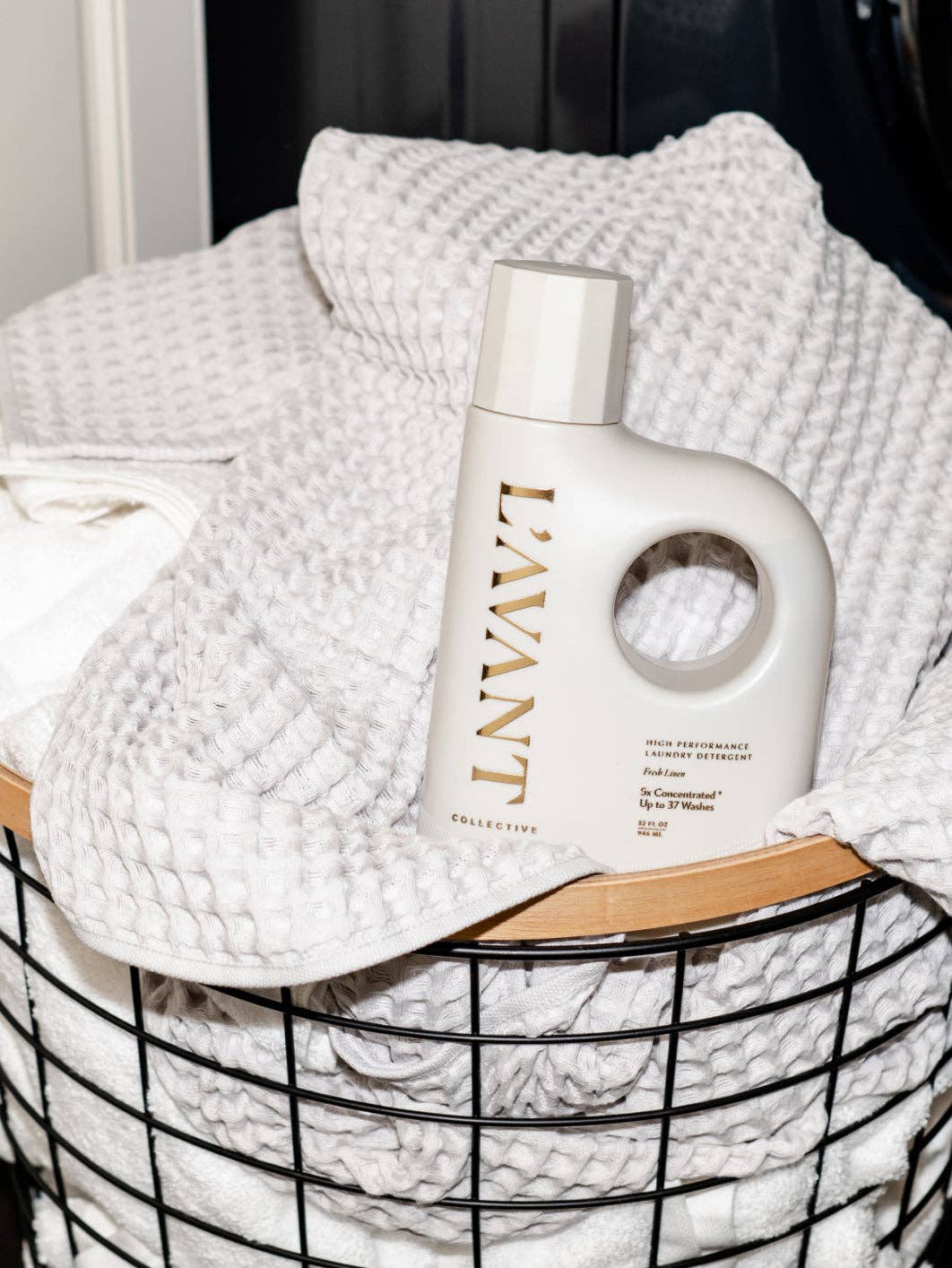 High Performing Laundry Detergent - Fresh Linen L'AVANT Collective