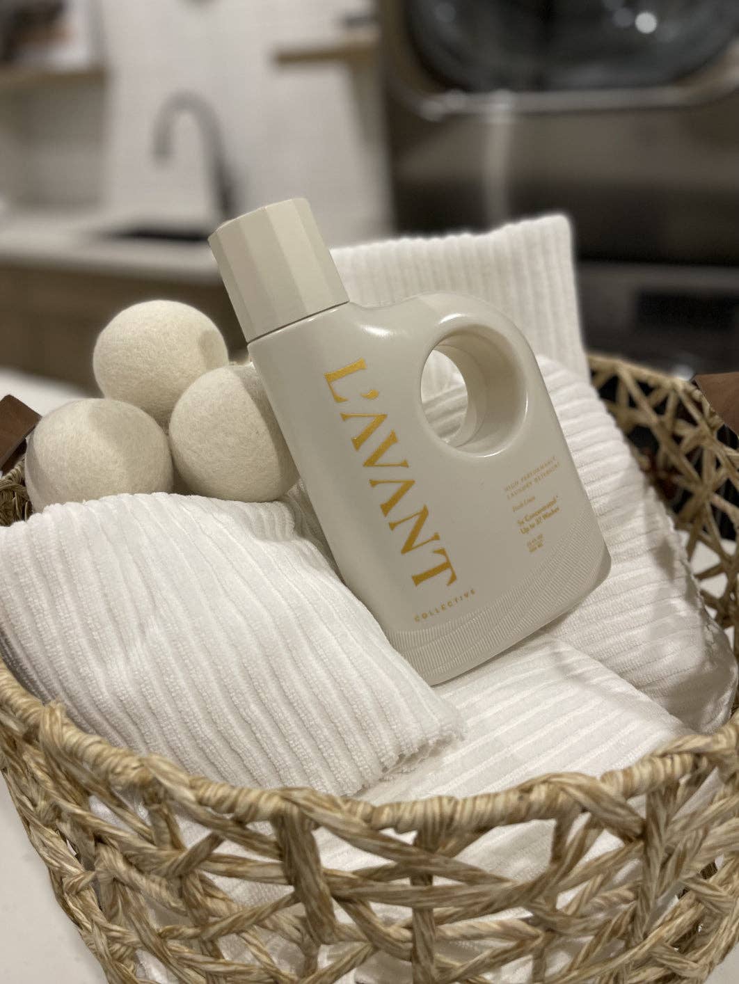 High Performing Laundry Detergent - Fresh Linen L'AVANT Collective