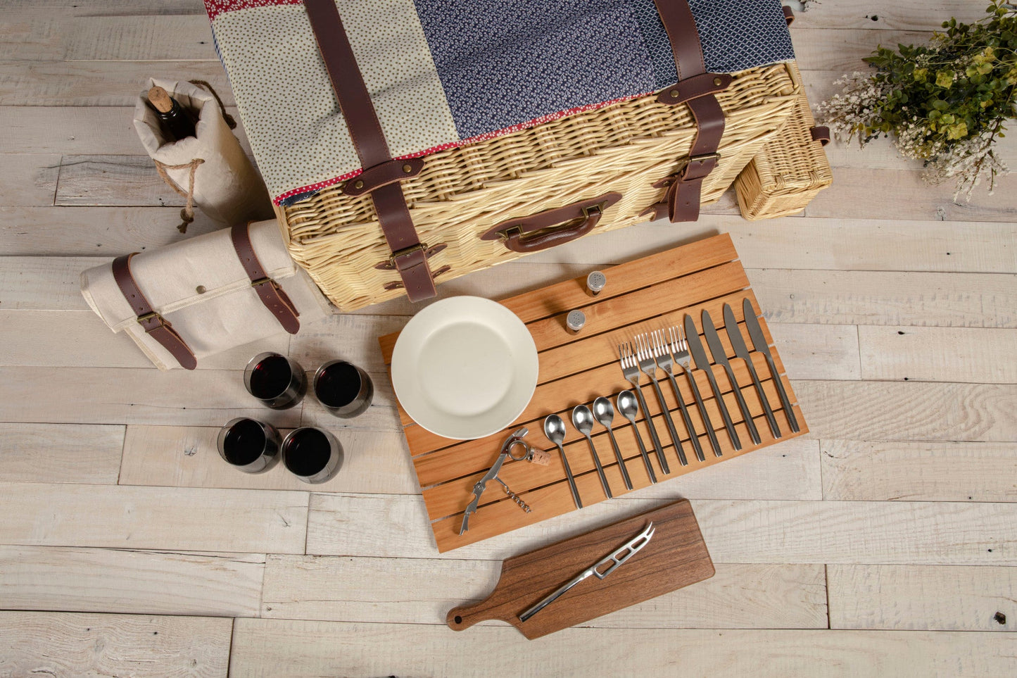 Charleston Picnic Basket